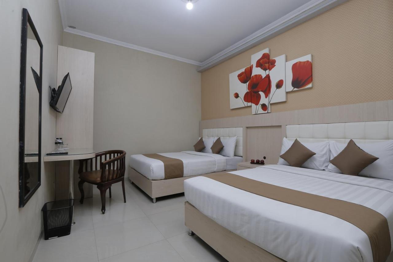Hotel Atalie Malioboro By Natt'S Hospitality Джокьякарта Экстерьер фото